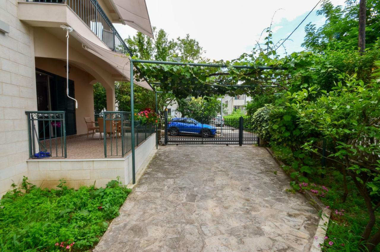 Apartment Radulovic Котор Екстер'єр фото