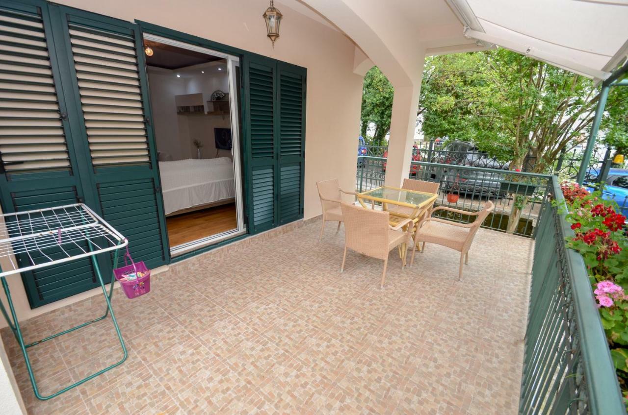 Apartment Radulovic Котор Екстер'єр фото