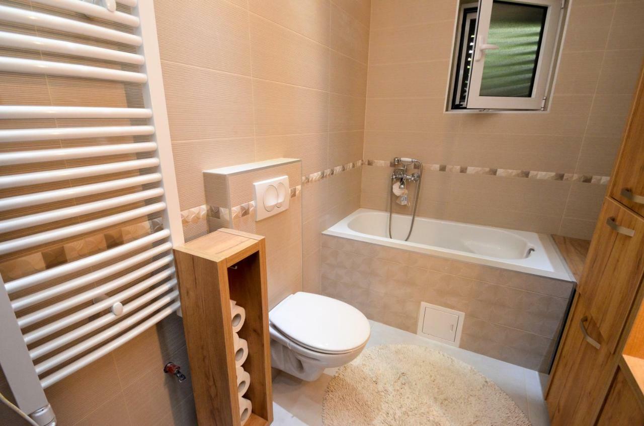 Apartment Radulovic Котор Екстер'єр фото